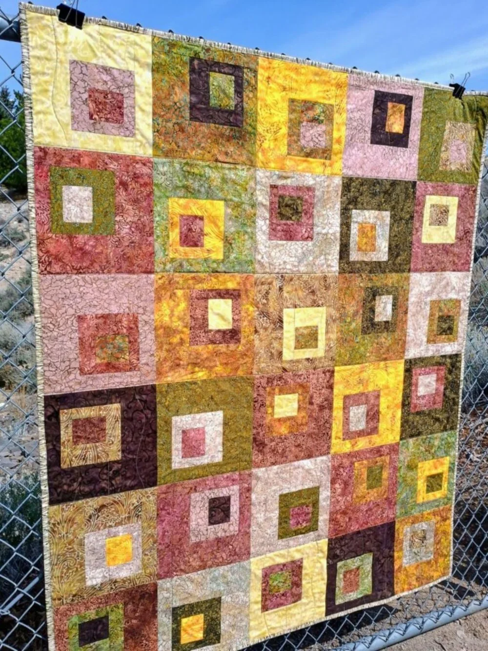BN BATIK COTTON LAP QUILT MODERN DESIGN